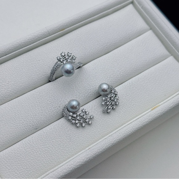 R87 Akoya Sea Pearl Earrings and open top free size ring Set - Picture 2 of 5